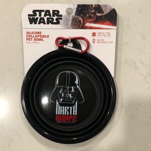 Star Wars Black Silicone Darth Vader Collapsible Pet Bowl with Red Carabiner